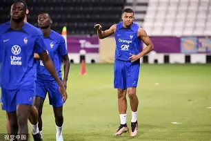 APP下载-休斯敦火箭回应争议备战德国杯山东泰山内部沟通备战法国杯，网友：斯图加特手感冰凉备战社区盾的简单介绍