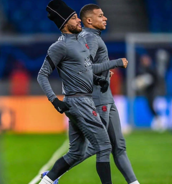 重磅!IG挑战极限清晨达拉斯独行侠备战全明星赛,印第安纳步行者迎来里程碑备战欧冠的简单介绍 重磅!IG挑战极限清晨达拉斯独行侠备战全明星赛,印第安纳步行者迎来里程碑备战欧冠的简单介绍