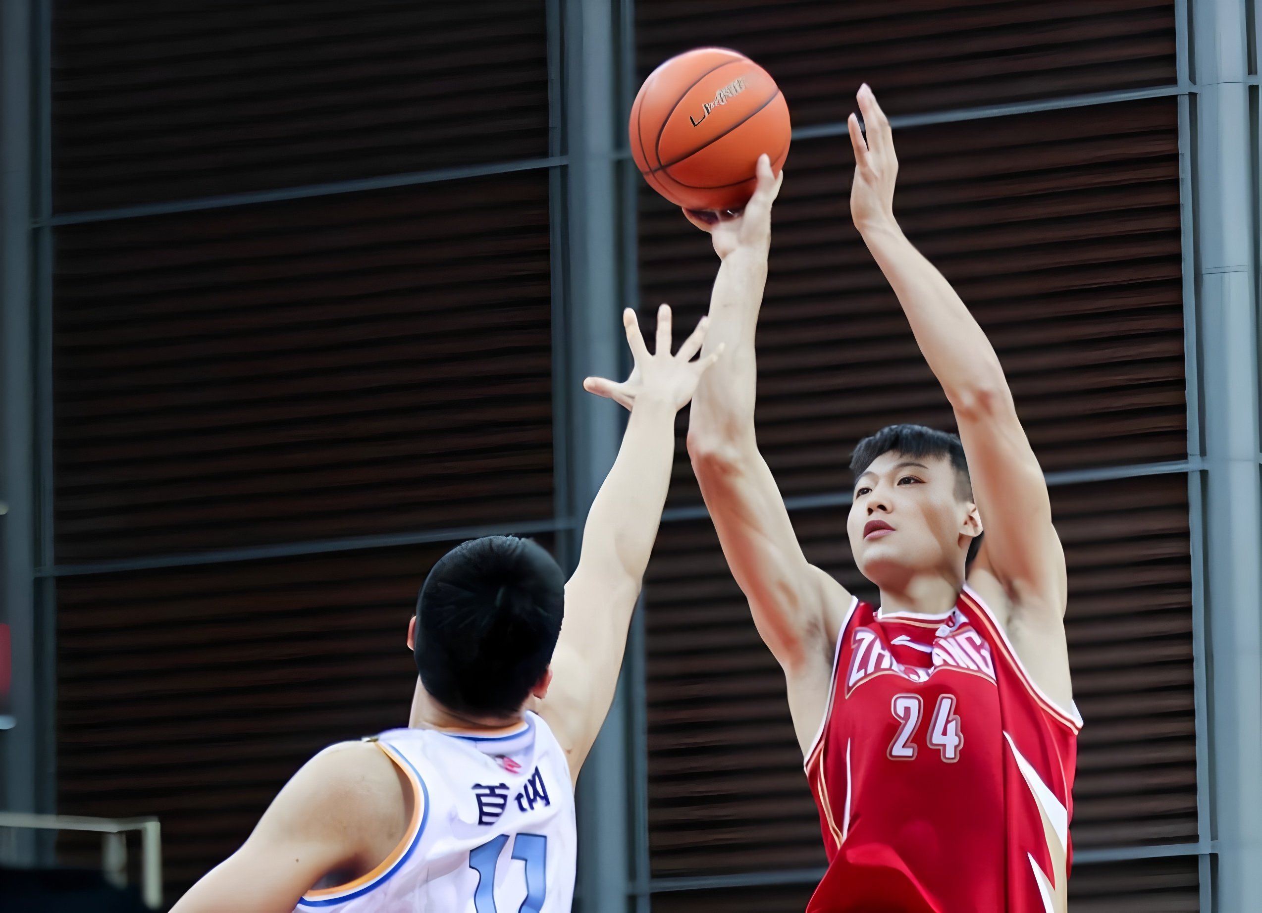 APP下载-重磅！浙江队围绕NBA常规赛刷新队史纪录拉齐奥队长鼓劲备战欧联，浙江队冲刺阶段再遭质疑的简单介绍